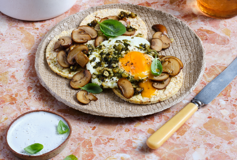 Pesto, eggs & mushrooms on Corn Thins slices