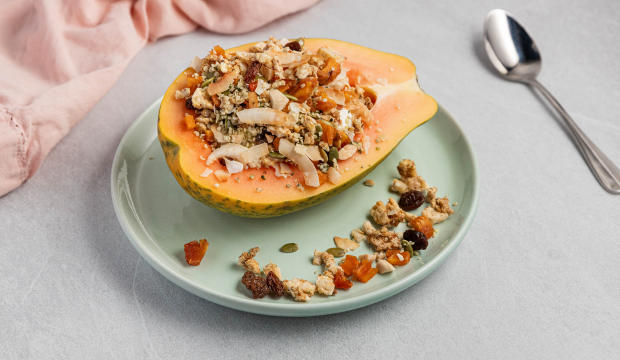 Corn Thins muesli & Papaya brekky bowl by GCBC